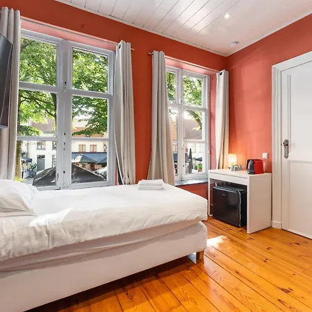 Lake Suites Bruges