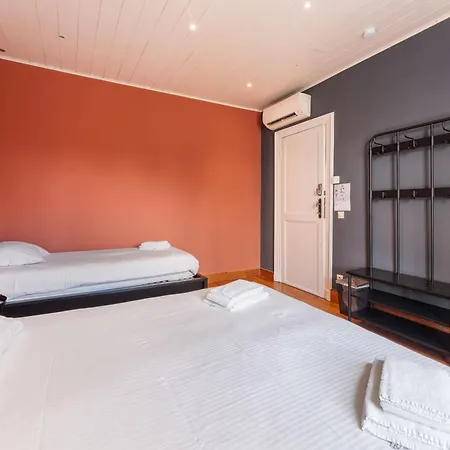 Lake Suites 3*