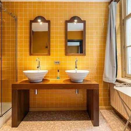 Frühstückspension Lake Suites 3*